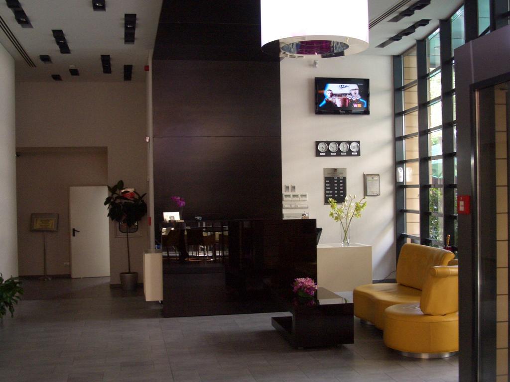 Hotel Berthelot Bucureşti Exterior foto